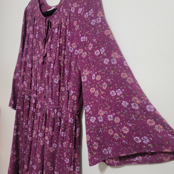 Old Navy Boho Purple Waist-Defined Bell-Sleeve Floral Lined Dress Large - Picture 6 of 9